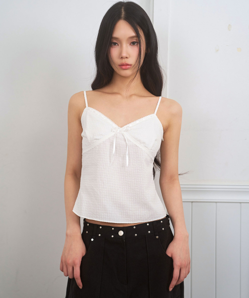 LIE MEQUE(リメーク)の「チェックシャーリングレースリボンキャミトップホワイト(Tシャツ/カットソー・レディース・ホワイト・SMALL/MEDIUM)」の3枚目の写真