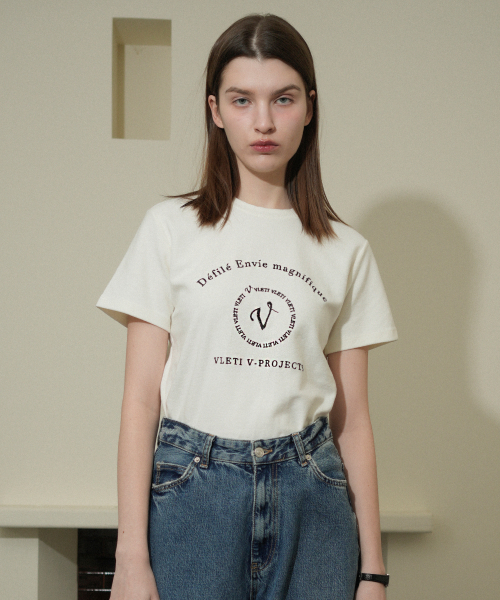 VLETI(ブレッティ)の「Main Logo Needlework T-shirt (Ivory)(Tシャツ/カットソー・レディース・アイボリー・FREE)」の2枚目の写真