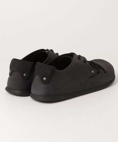 BIRKENSTOCK(ビルケンシュトック)の「【公式】ビルケンシュトック Montana/モンタナ オイルドナチュラルレザー(その他シューズ・レディース・ブラック・24cm【レギュラー幅】/22.5cm【レギュラー幅】/30cm【レギュラー幅】/29cm【ナロー幅】/28cm【ナロー幅】/28.5cm【ナロー幅】)」の2枚目の写真