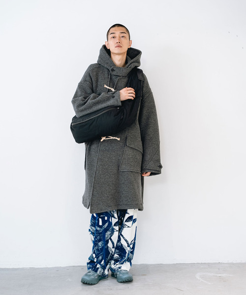 yoshiokubo(ヨシオクボ)の「yoshiokubo ヨシオクボ / CALM TWIST DUFFLE COAT カームツイストダッフルコート / YKF26514(ダッフルコート・メンズ・グレー/ブラック/ブラウン・2/3/1)」の8枚目の写真