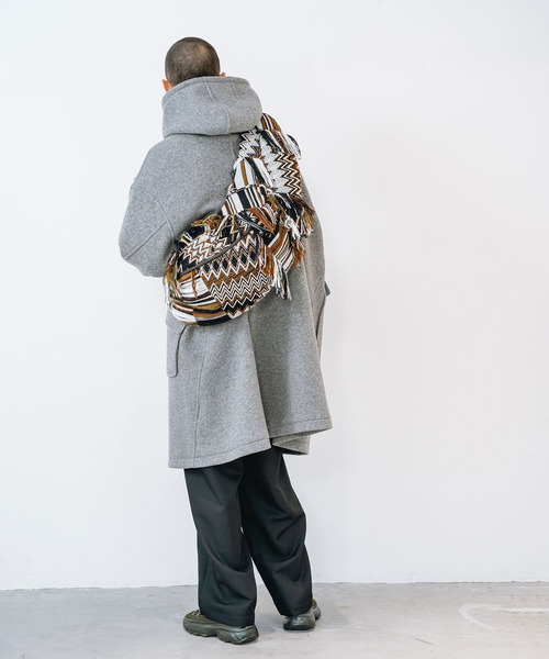 yoshiokubo(ヨシオクボ)の「yoshiokubo ヨシオクボ / CALM TWIST DUFFLE COAT カームツイストダッフルコート / YKF26514(ダッフルコート・メンズ・グレー/ブラック/ブラウン・2/3/1)」の12枚目の写真
