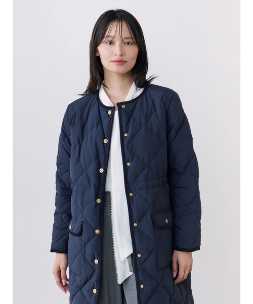 TONAL(トーナル)の「【TAIONコラボ】パイピングロングダウンコート(ダウンジャケット/コート・レディース・ブラウン/ネイビー/アイボリー・MEDIUM/SMALL)」の20枚目の写真