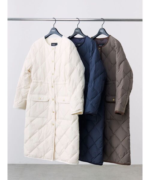 TONAL(トーナル)の「【TAIONコラボ】パイピングロングダウンコート(ダウンジャケット/コート・レディース・ブラウン/ネイビー/アイボリー・MEDIUM/SMALL)」の4枚目の写真