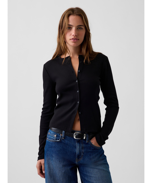 GAP(ギャップ)の「リブ フロントボタントップス(Tシャツ/カットソー・レディース・ブラウン/ブラック・XS/S/M/L/XL/XXS)」の2枚目の写真