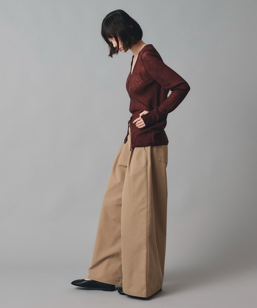 AT THE TRNK(アットザトランク)の「チノ ワイド パンツ AT THE TRNK(チノパンツ・レディース・ベージュ/ブラック・S/M)」の13枚目の写真