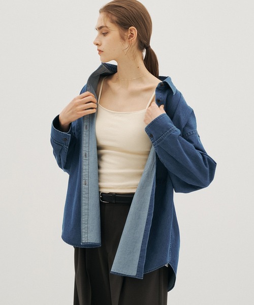 PUBLIC TOKYO(パブリックトウキョウ)の「【26秋新作】オーバーサイズデニムシャツ(シャツ/ブラウス・レディース・ブルー・FREE)」の14枚目の写真