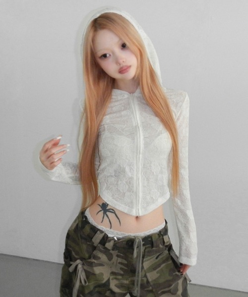 THEAIRTOWN(ジエアタウン)の「rose crop hz(パーカー・レディース・ブラック/アイボリー/ライトピンク・FREE)」の1枚目の写真