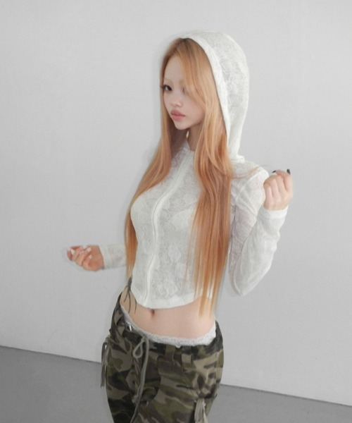 THEAIRTOWN(ジエアタウン)の「rose crop hz(パーカー・レディース・ブラック/アイボリー/ライトピンク・FREE)」の14枚目の写真