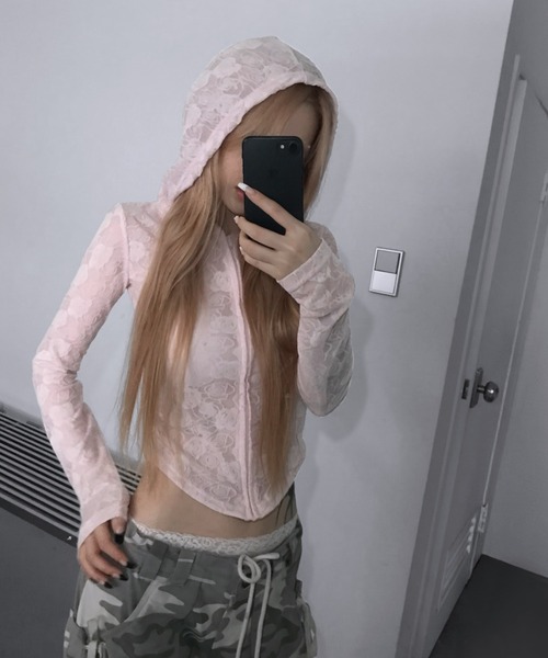 THEAIRTOWN(ジエアタウン)の「rose crop hz(パーカー・レディース・ブラック/アイボリー/ライトピンク・FREE)」の4枚目の写真