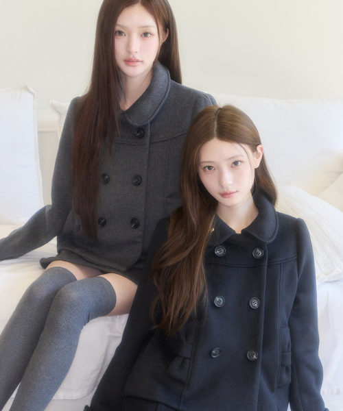 ILLIGO(イリゴ)の「BURTON ボタン ショートコート VLACK(トレンチコート・レディース・その他・OS)」の3枚目の写真