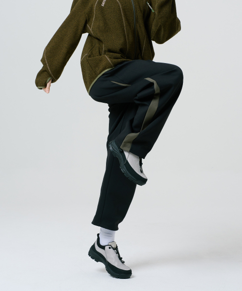 SANRO（サンロ）の「[ユニセックス]ストレートジャージパンツ - ブラック（スウェットパンツ・メンズ・その他・X-LARGE/MEDIUM/LARGE）」の7枚目の写真