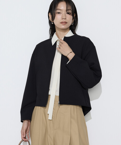 COMME CA(コムサ)の「ダブルクロスストレッチ ブルゾン(ブルゾン・レディース・ブラック/アイボリー・9号)」の2枚目の写真