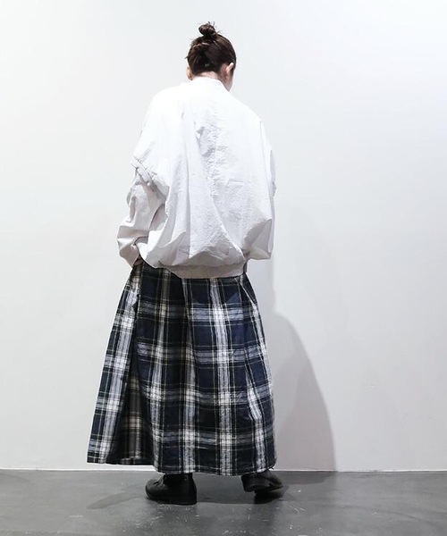 vent blanc(ヴァンブラン)の「ヴァンブラン vent blanc ワッフル&コットンブロード コンビドルマンカーディガン(ベスト・レディース・ブラック/グレー系その他・FREE)」の10枚目の写真