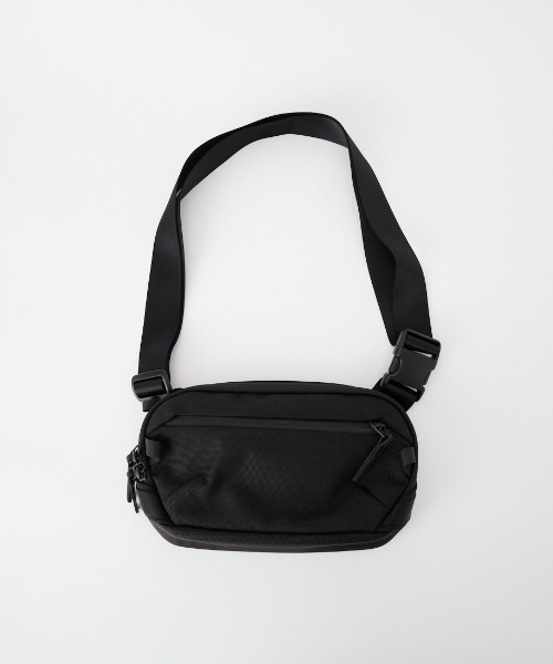 DAY SLING 4 斜背包