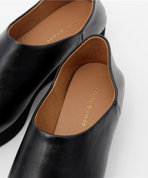 A part by（アパートバイ）の「アツゾコバブーシュ 724151 （その他シューズ・レディース・ブラック/ホワイト・38/24.5cm/37/23.5cm）」の11枚目の写真