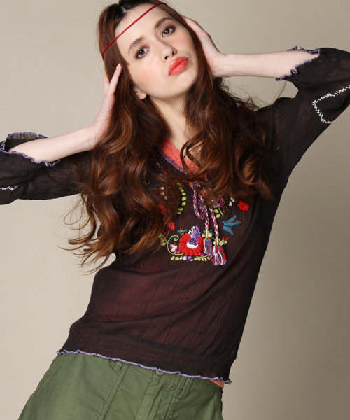 CIAOPANIC（チャオパニック）の「amina×ciaopanic　ベルトップス（シャツ/ブラウス・レディース・オフホワイト/ブラック/ライトグリーン・FREE）」の6枚目の写真