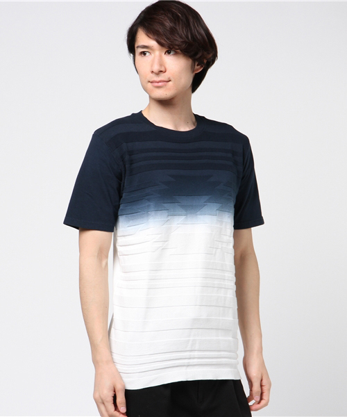 VENCEEXCHANGE（ヴァンスエクスチェンジ）の「ニットオルテガグラデTシャツ               （Tシャツ/カットソー・メンズ・ライトブルー/ネイビー/ブルー・MEDIUM/LARGE）」の2枚目の写真