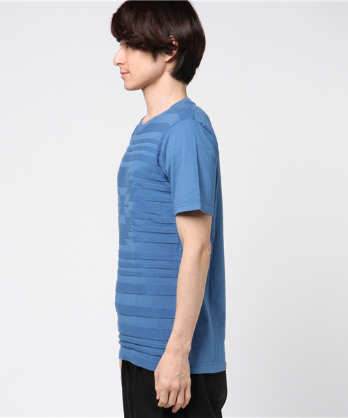 VENCEEXCHANGE（ヴァンスエクスチェンジ）の「ニットオルテガグラデTシャツ               （Tシャツ/カットソー・メンズ・ライトブルー/ネイビー/ブルー・MEDIUM/LARGE）」の4枚目の写真