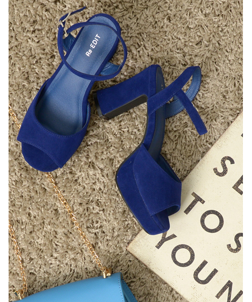 Re:EDIT（リエディ）の「[抜け感たっぷりな華奢見えサンダル]アンクルストラップチャンキーヒールサンダルシューズ/サンダル/ヒールサンダル[リエディ]（サンダル・レディース・ホワイト/マスタード/ピンク/レッド/ウッド/ブルー/ブラック/キャメル・X-LARGE/SMALL/LARGE/MEDIUM）」の4枚目の写真