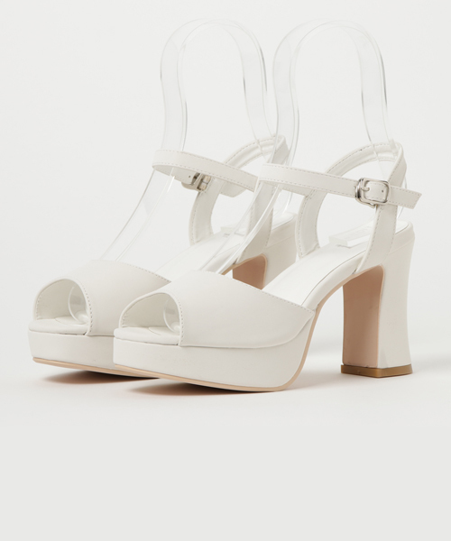 Re:EDIT（リエディ）の「[抜け感たっぷりな華奢見えサンダル]アンクルストラップチャンキーヒールサンダルシューズ/サンダル/ヒールサンダル[リエディ]（サンダル・レディース・ホワイト/マスタード/ピンク/レッド/ウッド/ブルー/ブラック/キャメル・X-LARGE/SMALL/LARGE/MEDIUM）」の21枚目の写真