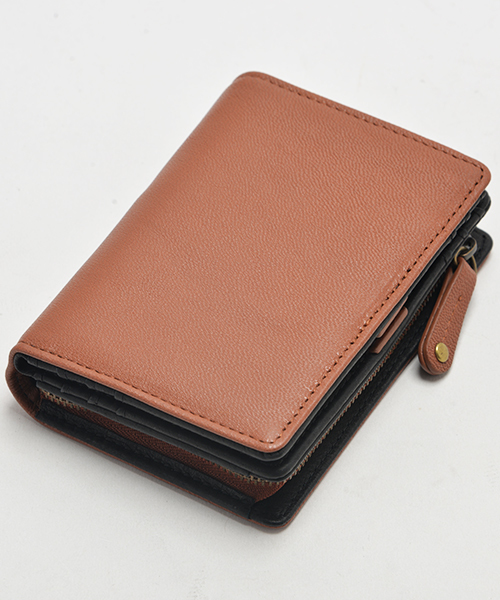 DEVICE（デバイス）の「Rename 本革 コードバン調 手帳型 2つ折り コンパクト ミニ ウォレット 財布（財布・レディース・ブラウン/キャメル/ブラック/ターコイズブルー・FREE）」の4枚目の写真