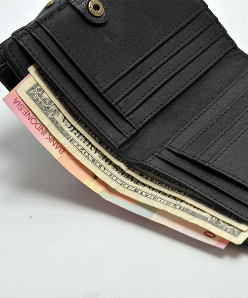 DEVICE（デバイス）の「Rename 本革 コードバン調 手帳型 2つ折り コンパクト ミニ ウォレット 財布（財布・レディース・ブラウン/キャメル/ブラック/ターコイズブルー・FREE）」の11枚目の写真