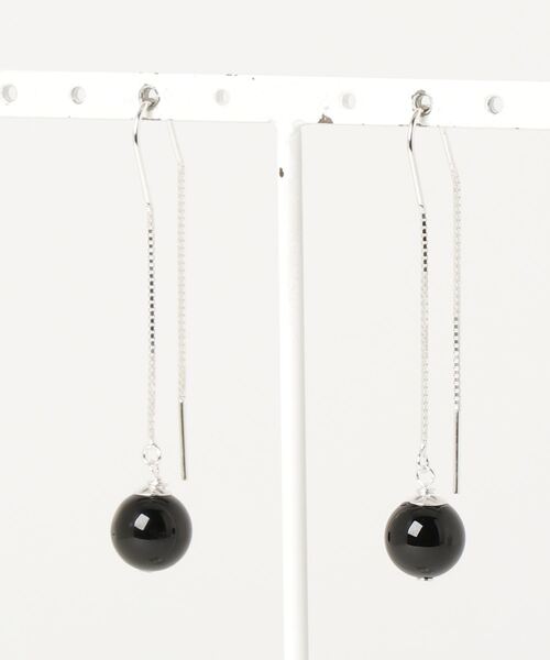 TONE SELECT GOODS（トーンセレクトグッズ）の「【925 SILVER ACC】ラウンドストーンフックチェーンピアスSV925(OG)（ピアス（両耳用）・レディース・ターコイズブルー/その他1/その他2/その他3/その他4/その他5/ブルー/パープル/ブラウン/グリーン/ブラック/シルバー・FREE）」の2枚目の写真