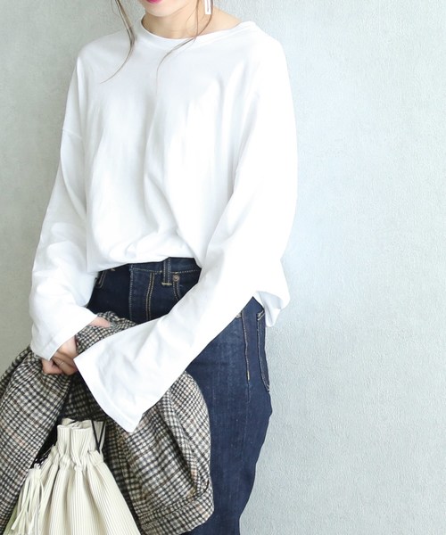 reca(レカ)の「【プチプラ】袖フレアビッグシルエットカットソー(Tシャツ/カットソー・レディース・ホワイト/ブラック/ネイビー/グレー/ベージュ・FREE)」の2枚目の写真
