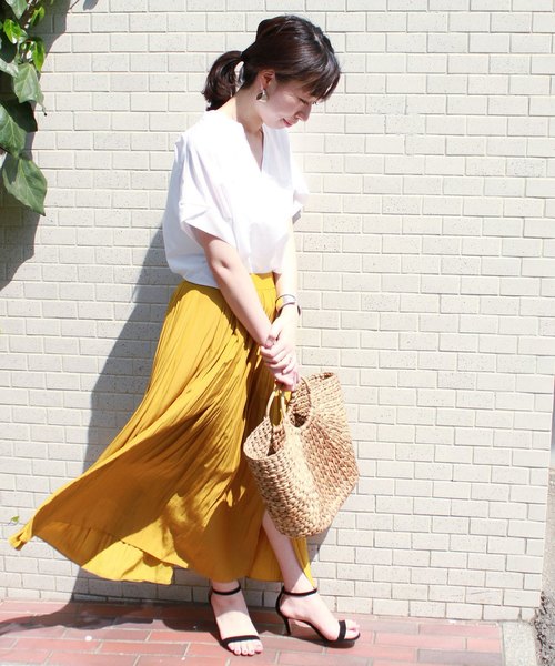 journal standard L'essage（ジャーナルスタンダードレサージュ）の「TCローンスキッパーブラウス◆（シャツ/ブラウス・レディース・ホワイト/ネイビー/イエロー系その他・FREE）」の16枚目の写真