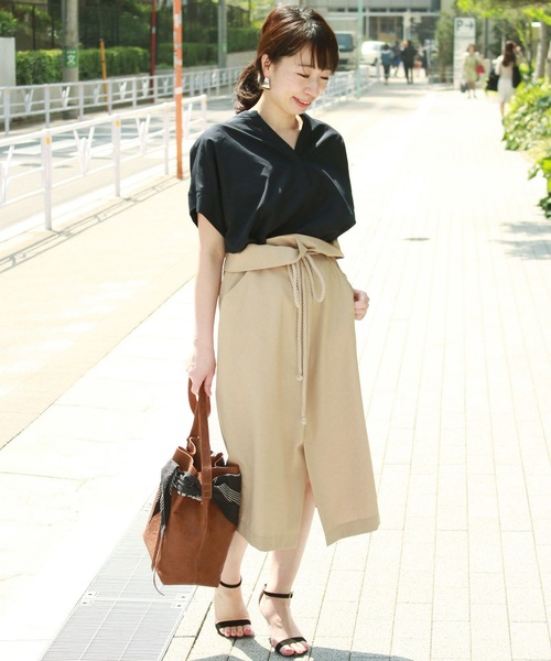 journal standard L'essage（ジャーナルスタンダードレサージュ）の「TCローンスキッパーブラウス◆（シャツ/ブラウス・レディース・ホワイト/ネイビー/イエロー系その他・FREE）」の4枚目の写真