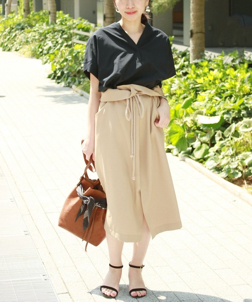 journal standard L'essage（ジャーナルスタンダードレサージュ）の「TCローンスキッパーブラウス◆（シャツ/ブラウス・レディース・ホワイト/ネイビー/イエロー系その他・FREE）」の17枚目の写真