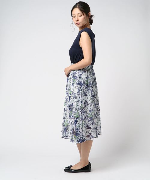 Cheek（チーク）の「花柄スカートドッキングワンピース（ワンピース・レディース・オフホワイト/ブラック/グレー・MEDIUM）」の4枚目の写真