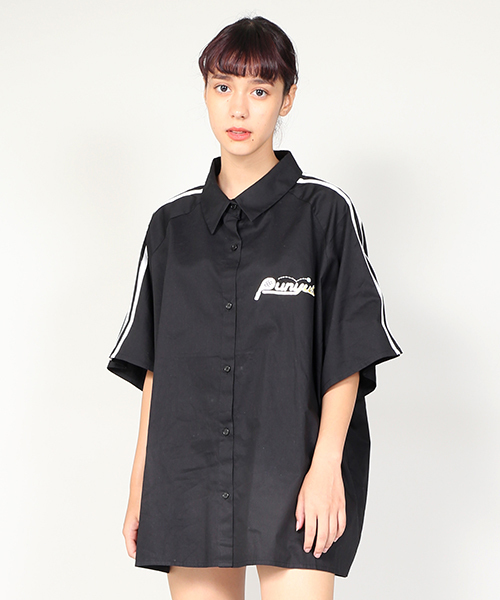 PUNYUS（プニュズ）の「テニスロゴラインシャツ（シャツ/ブラウス・レディース・ホワイト/ブラック/ピンク・1/2/4/3）」の3枚目の写真