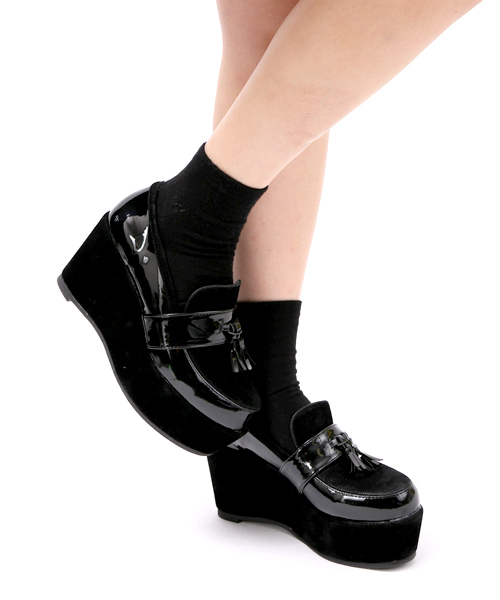 WEGO（ウィゴー）の「WEGO/厚底ローファー（ドレスシューズ・レディース・ブラック/ワイン/ネイビー・24.5/23.5）」の2枚目の写真