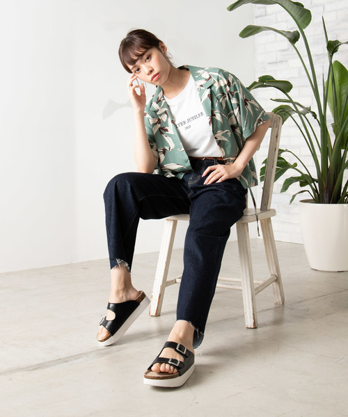 WEGO(ウィゴー)の「WEGO/デニムストレートワイドパンツ(デニムパンツ・レディース・インディゴブルー/ダークインディゴブルー/ライトインディゴブルー・MEDIUM/LARGE/SMALL)」の4枚目の写真