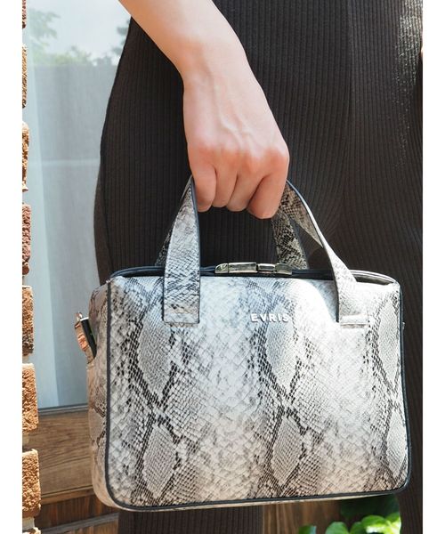 EVRIS（エヴリス）の「パイソンライクスクエアショルダーBAG（ショルダーバッグ・レディース・ホワイト/ブラック/ブラウン・FREE）」の19枚目の写真