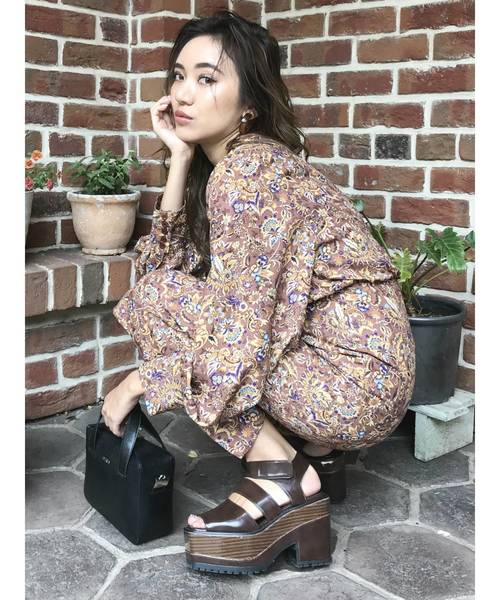 EVRIS（エヴリス）の「パイソンライクスクエアショルダーBAG（ショルダーバッグ・レディース・ホワイト/ブラック/ブラウン・FREE）」の8枚目の写真