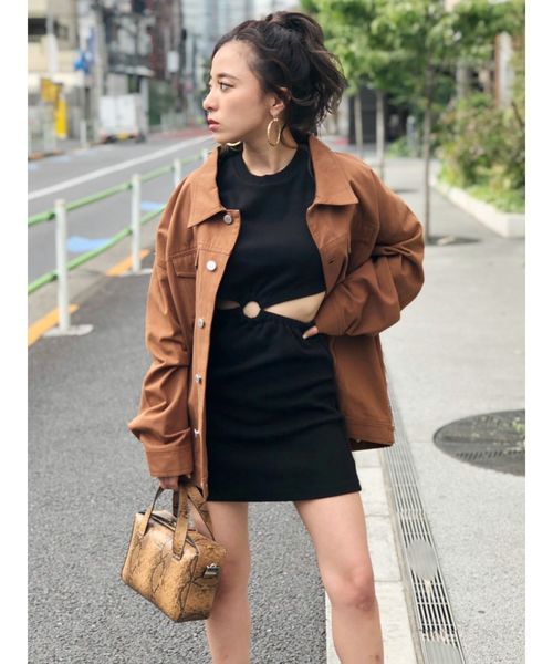 EVRIS（エヴリス）の「パイソンライクスクエアショルダーBAG（ショルダーバッグ・レディース・ホワイト/ブラック/ブラウン・FREE）」の6枚目の写真