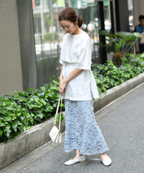 DouDou（ドゥドゥ）の「ベルト付BIGTシャツ（Tシャツ/カットソー・レディース・オフホワイト/ベージュ/ブラック・FREE）」の4枚目の写真