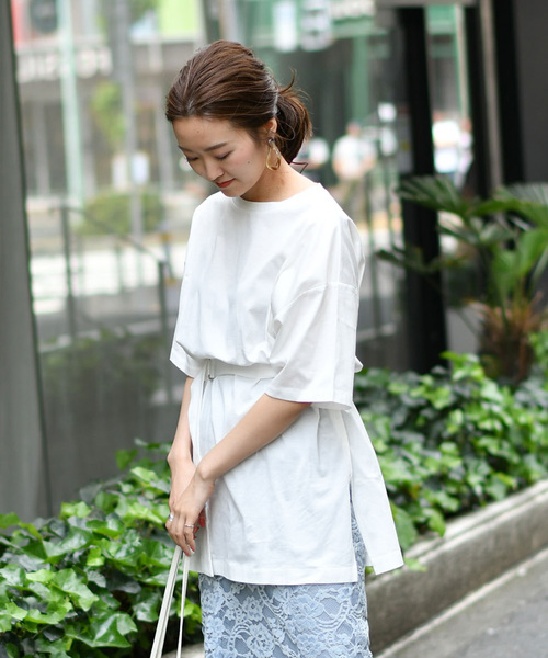 DouDou（ドゥドゥ）の「ベルト付BIGTシャツ（Tシャツ/カットソー・レディース・オフホワイト/ベージュ/ブラック・FREE）」の22枚目の写真