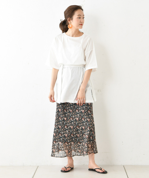 DouDou（ドゥドゥ）の「ベルト付BIGTシャツ（Tシャツ/カットソー・レディース・オフホワイト/ベージュ/ブラック・FREE）」の5枚目の写真