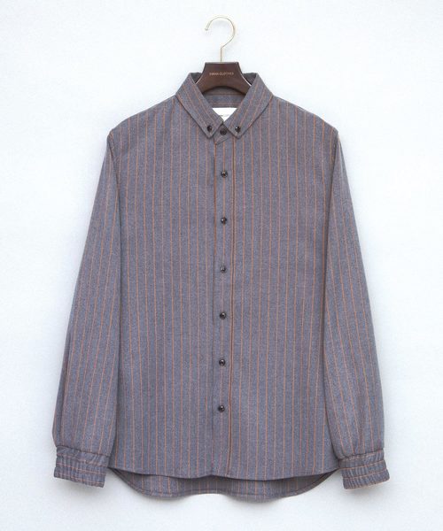 EMMA CLOTHES(エマクローズ)の「シャーリングスリーブ ボタンダウンストライプ柄シャツ(シャツ/ブラウス・メンズ・ブラック/グレー・M/L)」の4枚目の写真