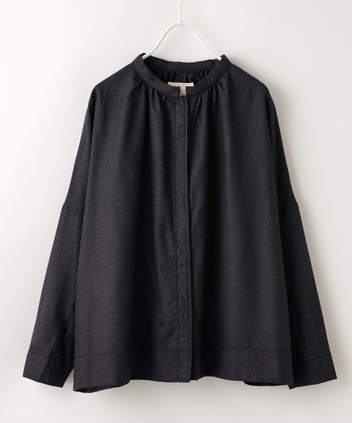 PUAL CE CIN(ピュアルセシン)の「【kanocoさん着用】チビスタンド前開きブラウス(Tシャツ/カットソー・レディース・チャコールグレー/ネイビー・FREE)」の4枚目の写真