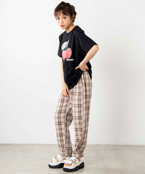 WEGO(ウィゴー)の「WEGO/CHERRYプリントTシャツ(Tシャツ/カットソー・レディース・ホワイト/ブラック・MEDIUM/SMALL/LARGE)」の8枚目の写真