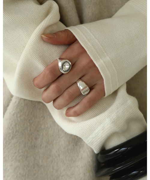 TODAYFUL(トゥデイフル)の「シールリング(リング・レディース・シルバー/ゴールド・#9/#5)」の6枚目の写真