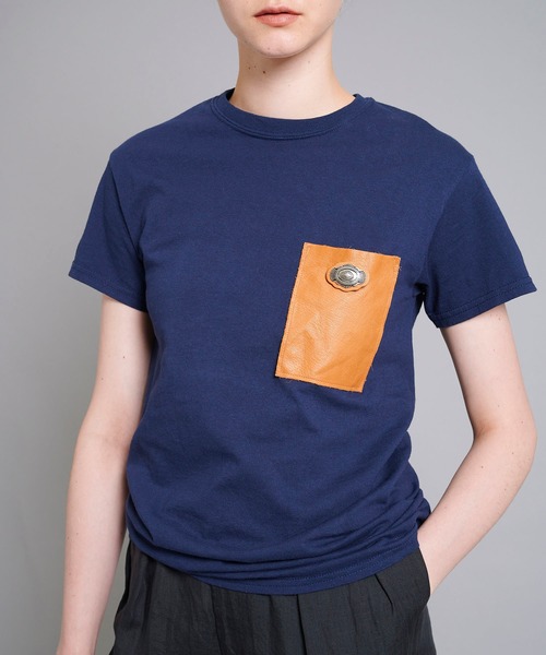 FUMIE TANAKA（フミエタナカ）の「【FUMIE=TANAKA(フミエタナカ)】レザーポケットTシャツ　F20S-33（Tシャツ/カットソー・レディース・ホワイト/キャメル/ネイビー・1）」の17枚目の写真