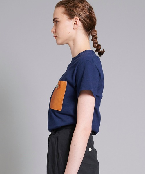 FUMIE TANAKA（フミエタナカ）の「【FUMIE=TANAKA(フミエタナカ)】レザーポケットTシャツ　F20S-33（Tシャツ/カットソー・レディース・ホワイト/キャメル/ネイビー・1）」の15枚目の写真