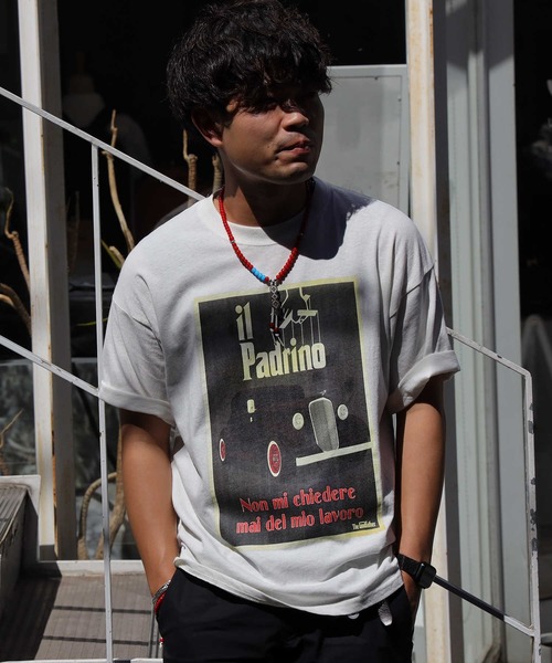 Right-on（ライトオン）の「ムービーＴシャツ（Tシャツ/カットソー・メンズ・ブラック/オフホワイト/ホワイト×ホワイト/ベージュ/サックスブルー/ホワイト・L/M/XL）」の4枚目の写真