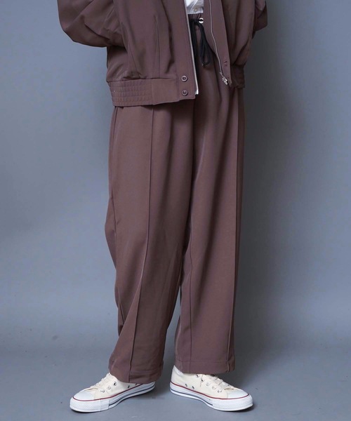 UNIIT（ユニット）の「【UNIIT】[shadow check easy pants/シャドーチェックイージーパンツ(セットアップ対応)]ワイドチェックパンツ　チェック柄ワイドパンツ　無地ワイドパンツ（その他パンツ・メンズ・ベージュ/ネイビー/ベージュ系その他/ブラック/ブルー/ブラウン・MEDIUM/LARGE）」の3枚目の写真