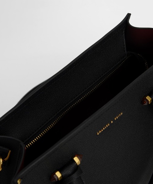 CHARLES & KEITH(チャールズ & キース)の「ダブルハンドル トートバッグ / Double Handle Tote Bag(トートバッグ・レディース・ブラック/グレー/レッド/カーキ/ダークブルー・L)」の12枚目の写真